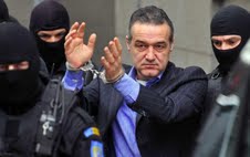 Procurorul a ceut ca Gigi Becali să fie condamnat la 4 ani închisoare în dosarul „Valiza” Eveniment